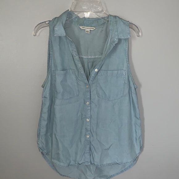 AMERICAN EAGLE SLEEVELESS COLLARED BUTTON UP TOP - Picture 2 of 4
